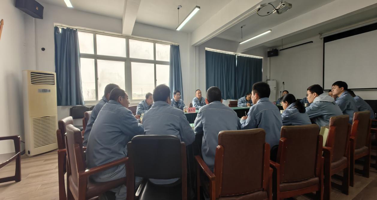 4月6日下午項目部組織召開(kāi)智能工廠(chǎng)及數字化交付專(zhuān)班工作布置會(huì )